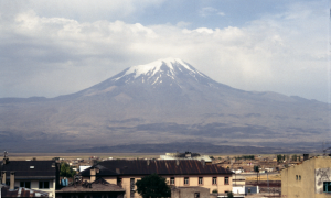 Ararat von Dogubayazit aus